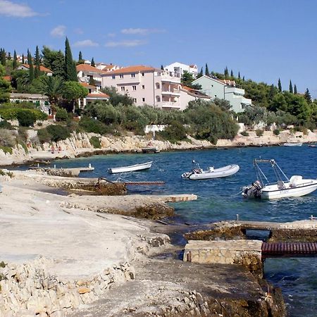 Apartments By The Sea Seget Vranjica, Trogir - 4884 Exterior photo